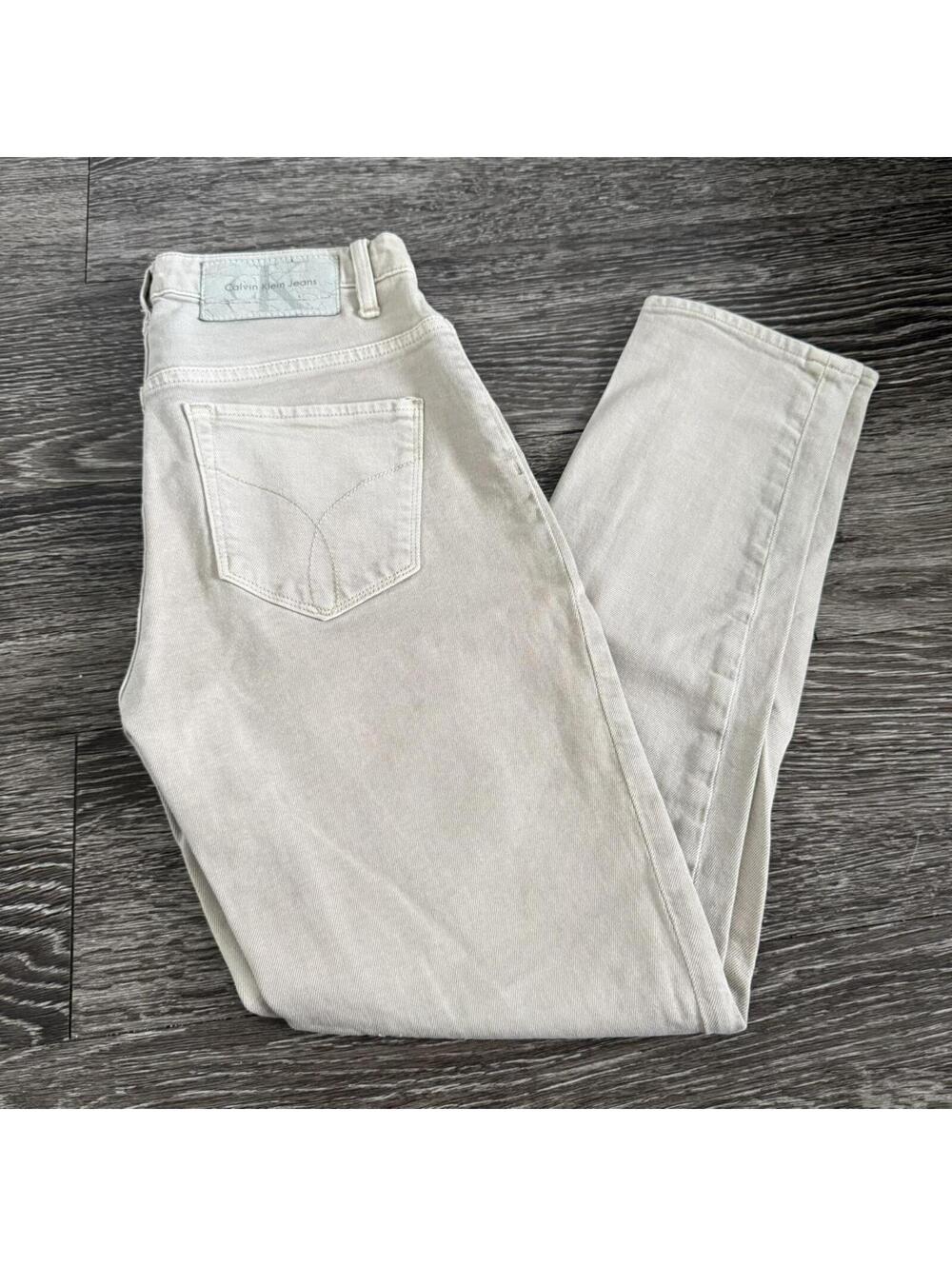 Vintage Calvin Klein beige/ khaki boyfriend jeans